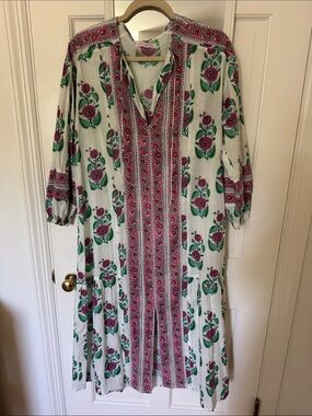 Mary Marshmallow Floral Print V-Neck Midi Dress in White and Pink